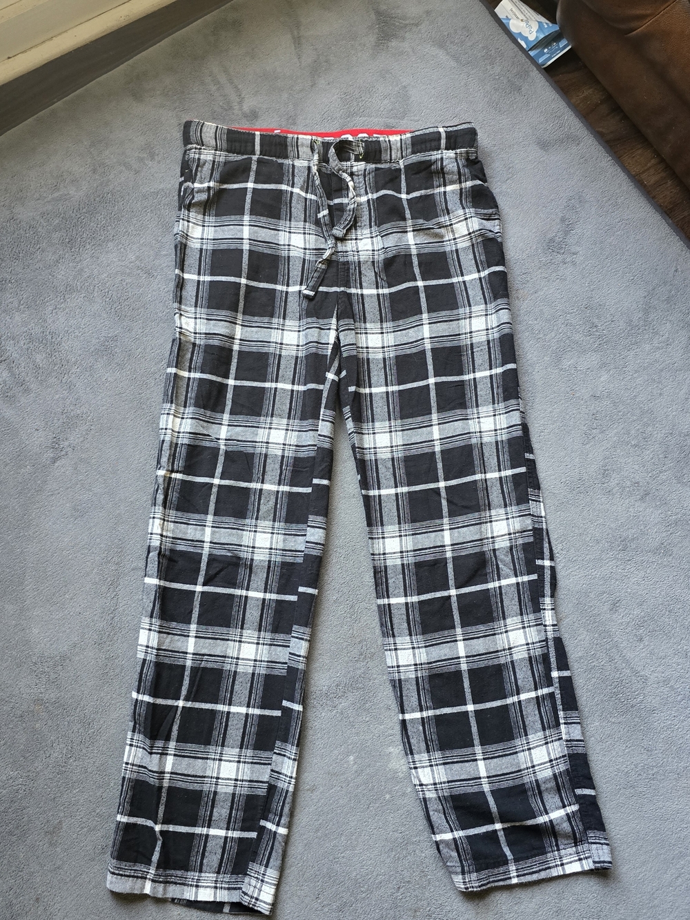 Aeropostale Black & White Plaid Jogger Pants